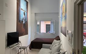 Golondrinas de Malaga Apartamentos con mucho Arte y terraza solarium en coliving